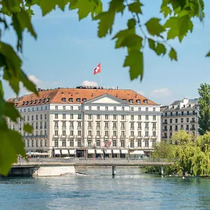Отель Four Seasons Des Bergues Женева